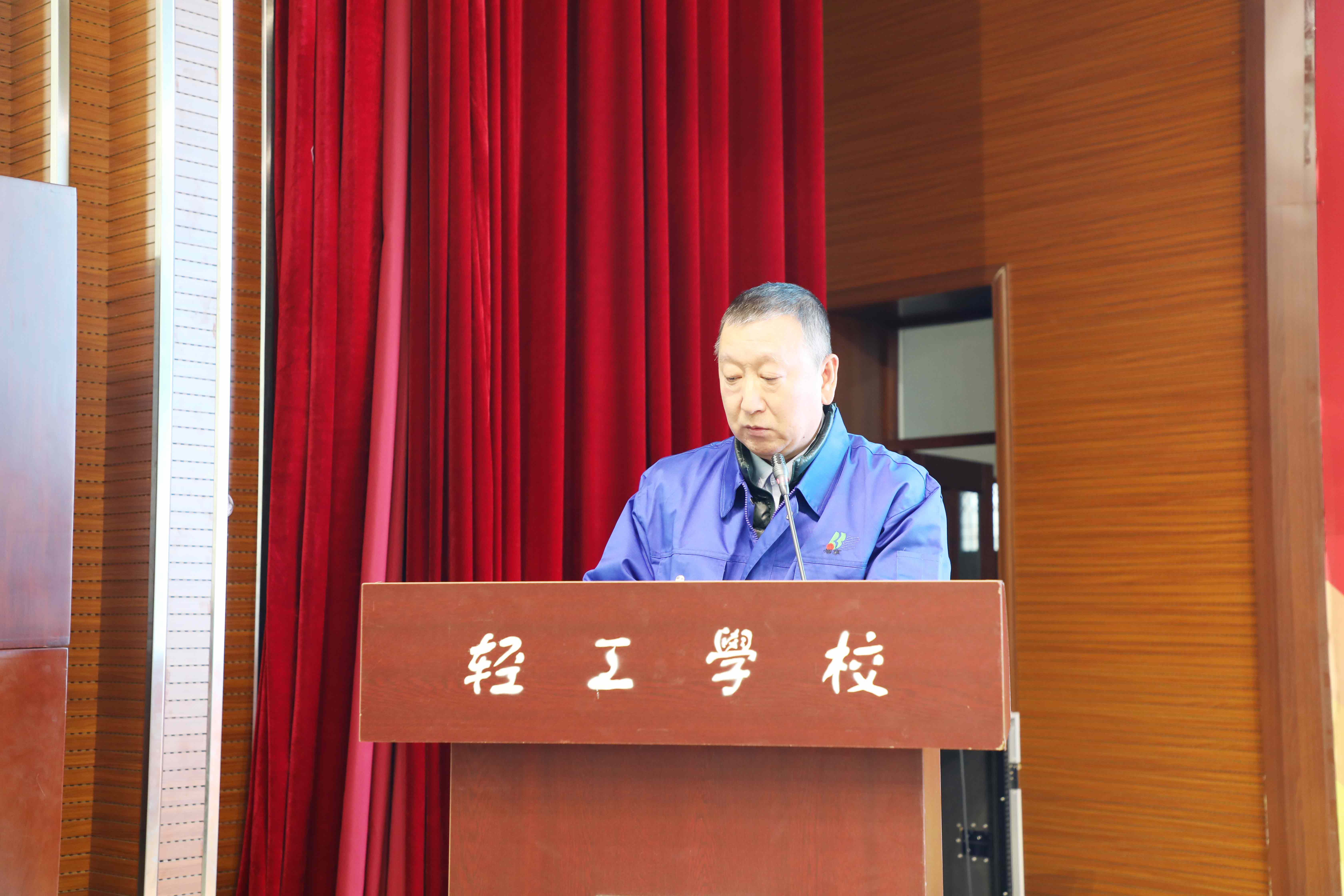 4c829fa0-c642-4cbb-8a76-cef03d6c82c6