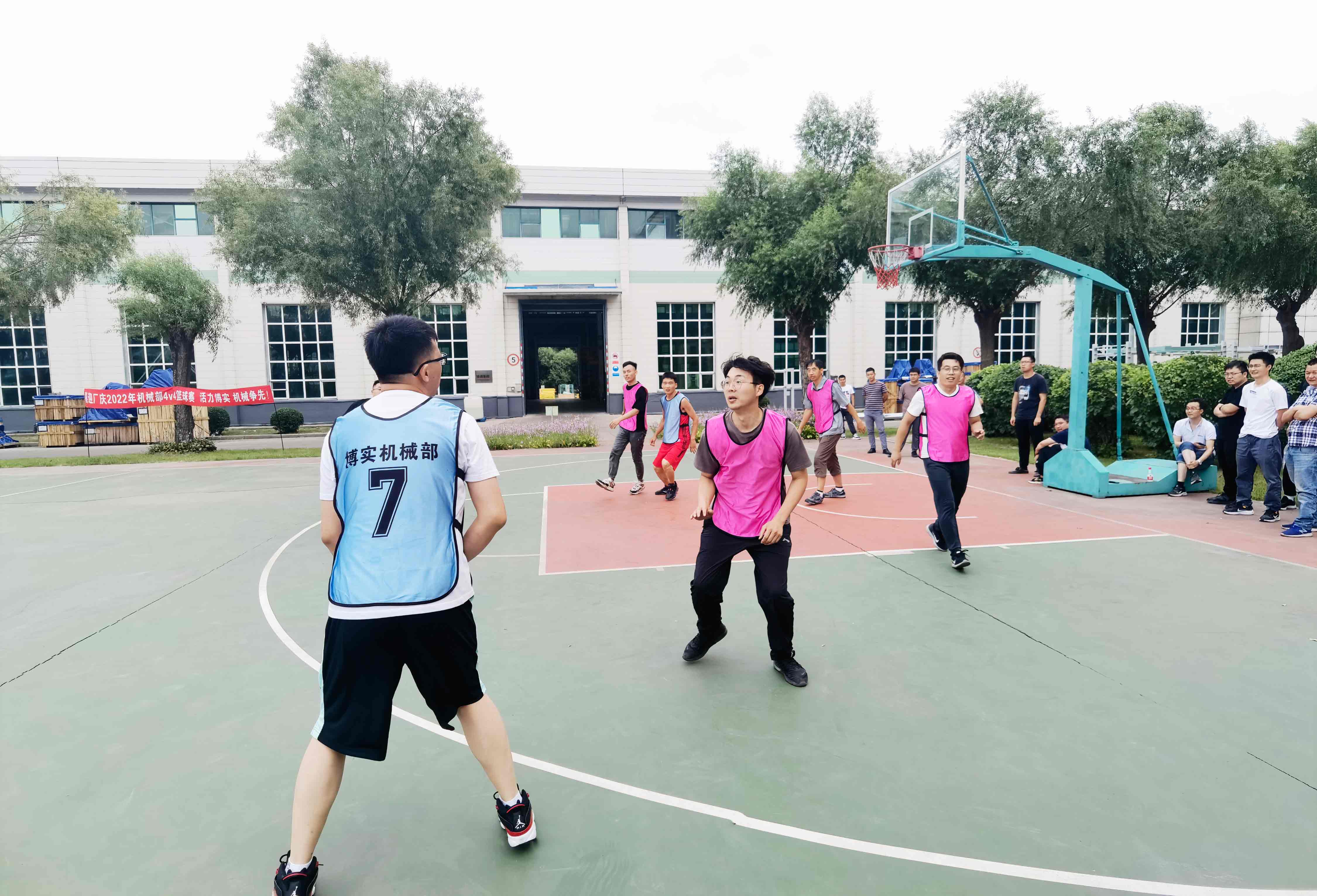 98a574a9-52d1-42ce-b9e3-ef1856bc9386