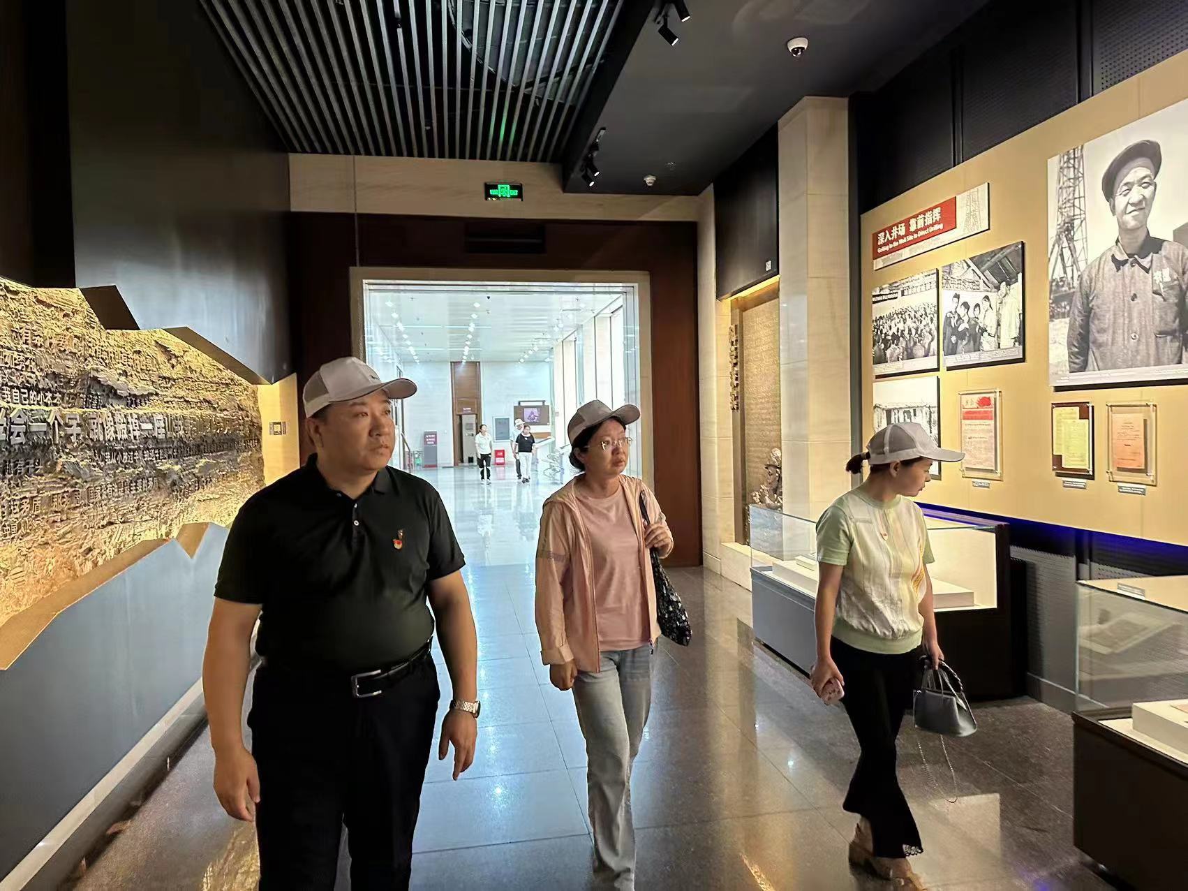 aec2308d-a576-4cc9-8f53-35cdad4aca28