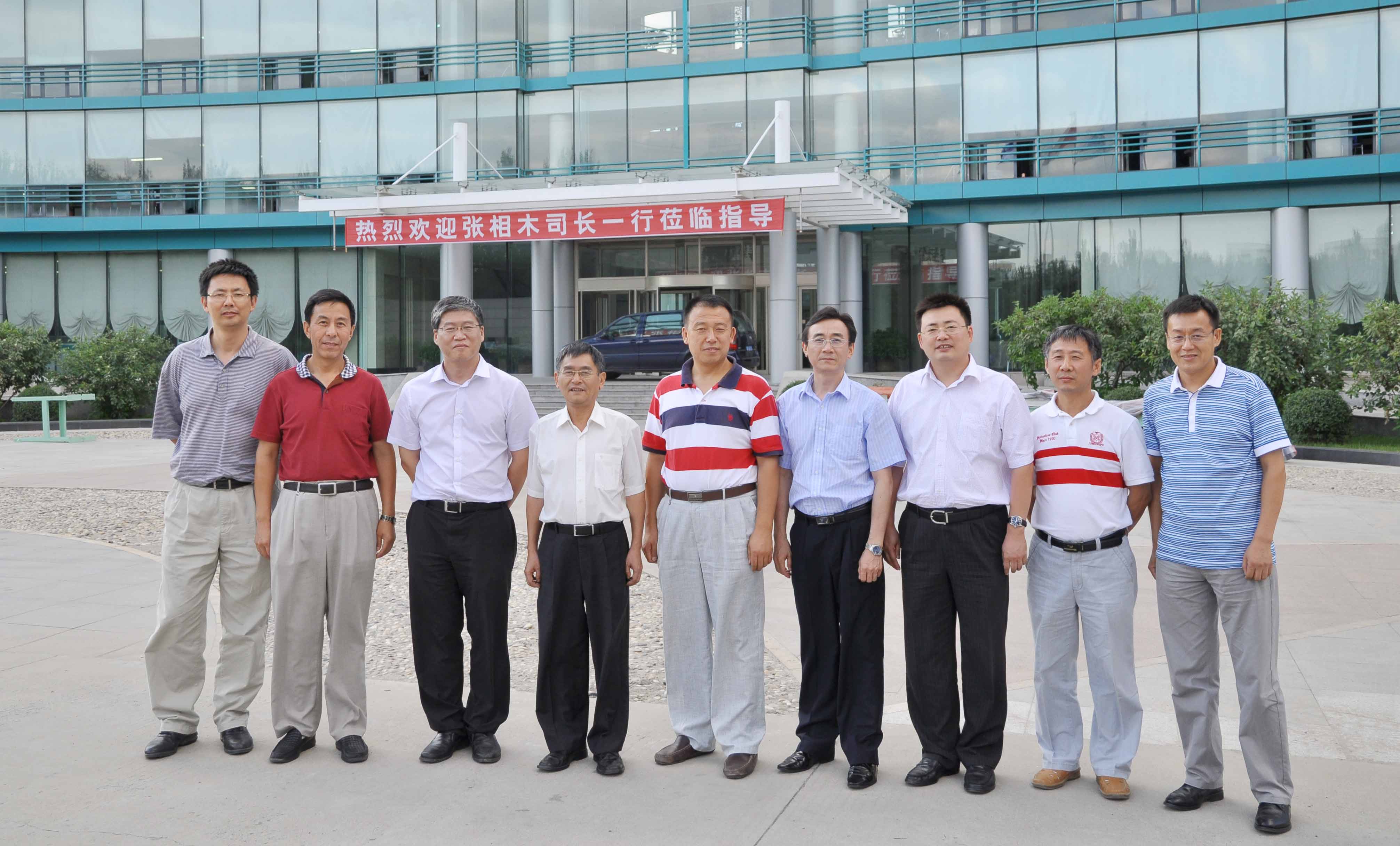 de3516eb-0c70-4be7-9a9c-496e8ec250a9