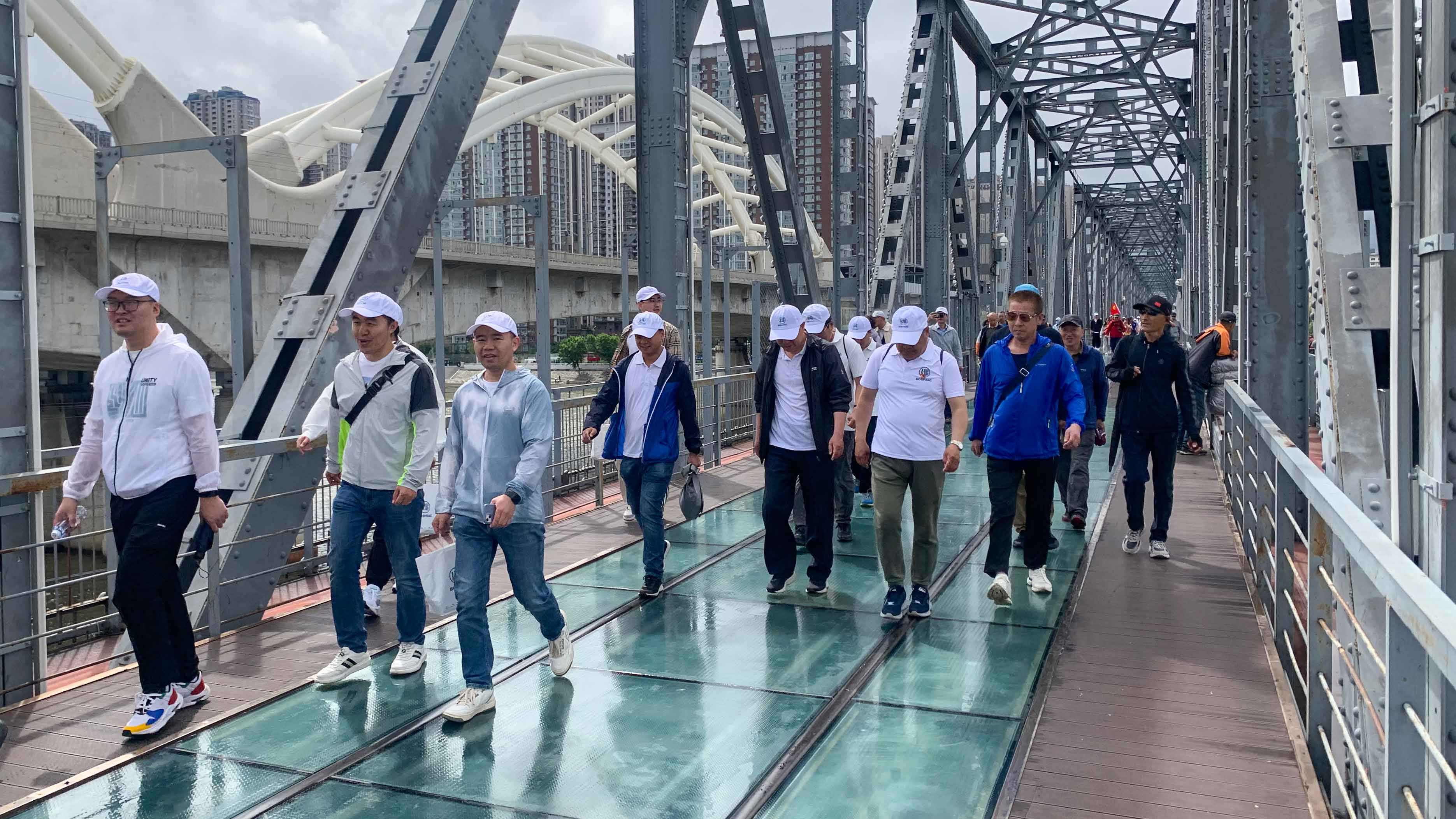 de582fd2-762f-40f1-a1b5-a16b0414e49a